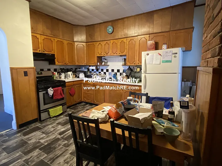 18 Mount Hood Rd #1 — Photo 3