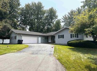 1204 W 4th St, Marshfield, WI 54449