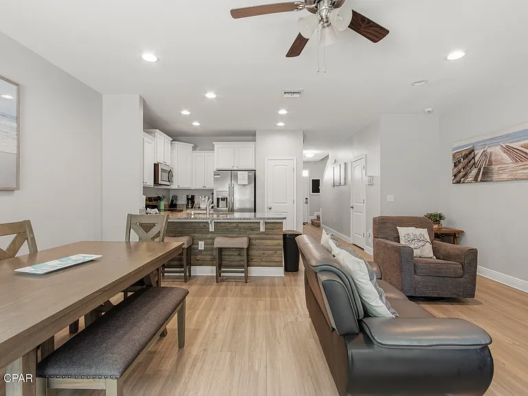 1883 Pointe Dr — Photo 12