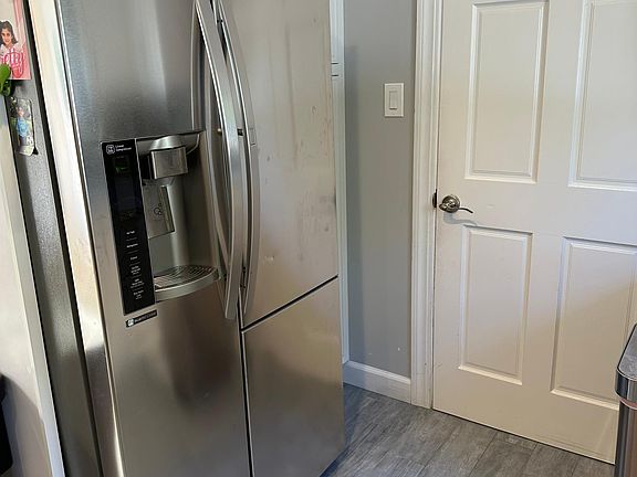 KItchen Refrigarator