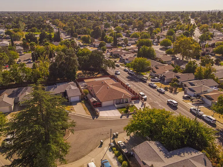 5500 Sunset Oak Ct — Photo 55