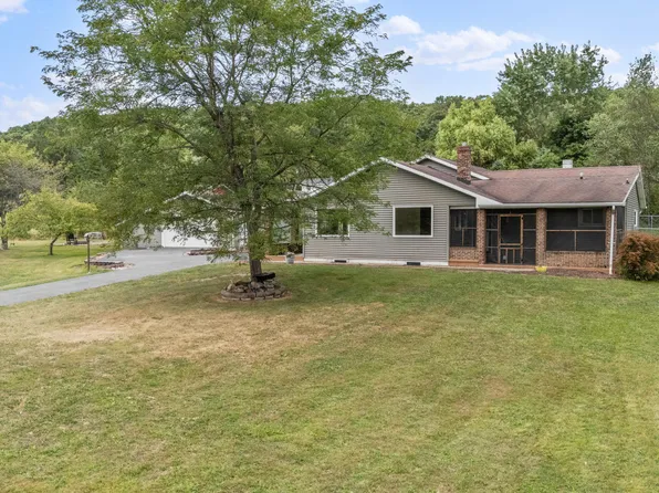 67 Campbell St, Grassflat, PA 16839