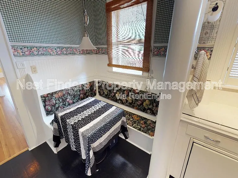2044 Forbes St — Photo 11