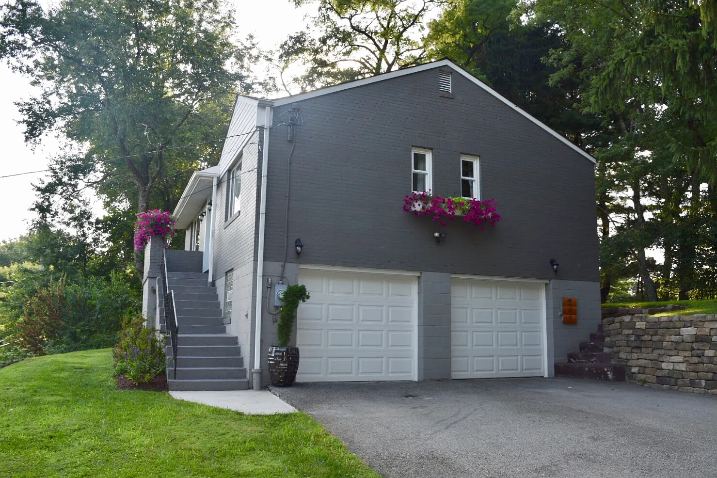 298 Mount Royal Blvd photo 1