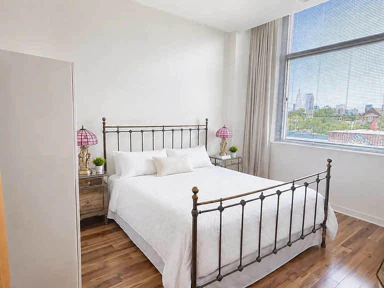 1951 W 26th St #313 — Photo 8