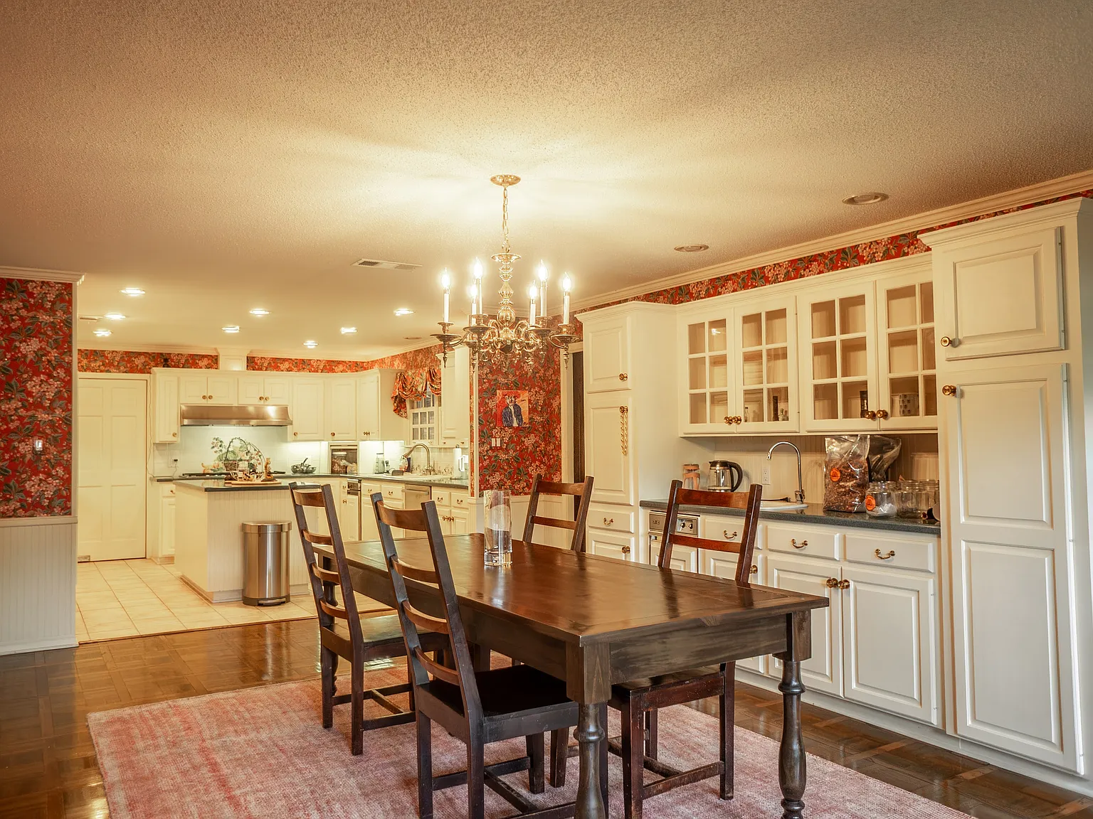 2407 Benton Rd — Photo 2