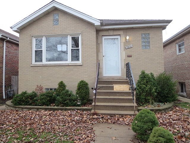 1st image of 3830 S Harvey Ave