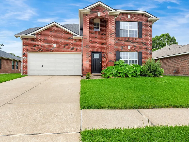 4806 Quiet Canyon Dr — Photo 1