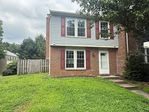2nd image of 3601 Woodhaven Ct