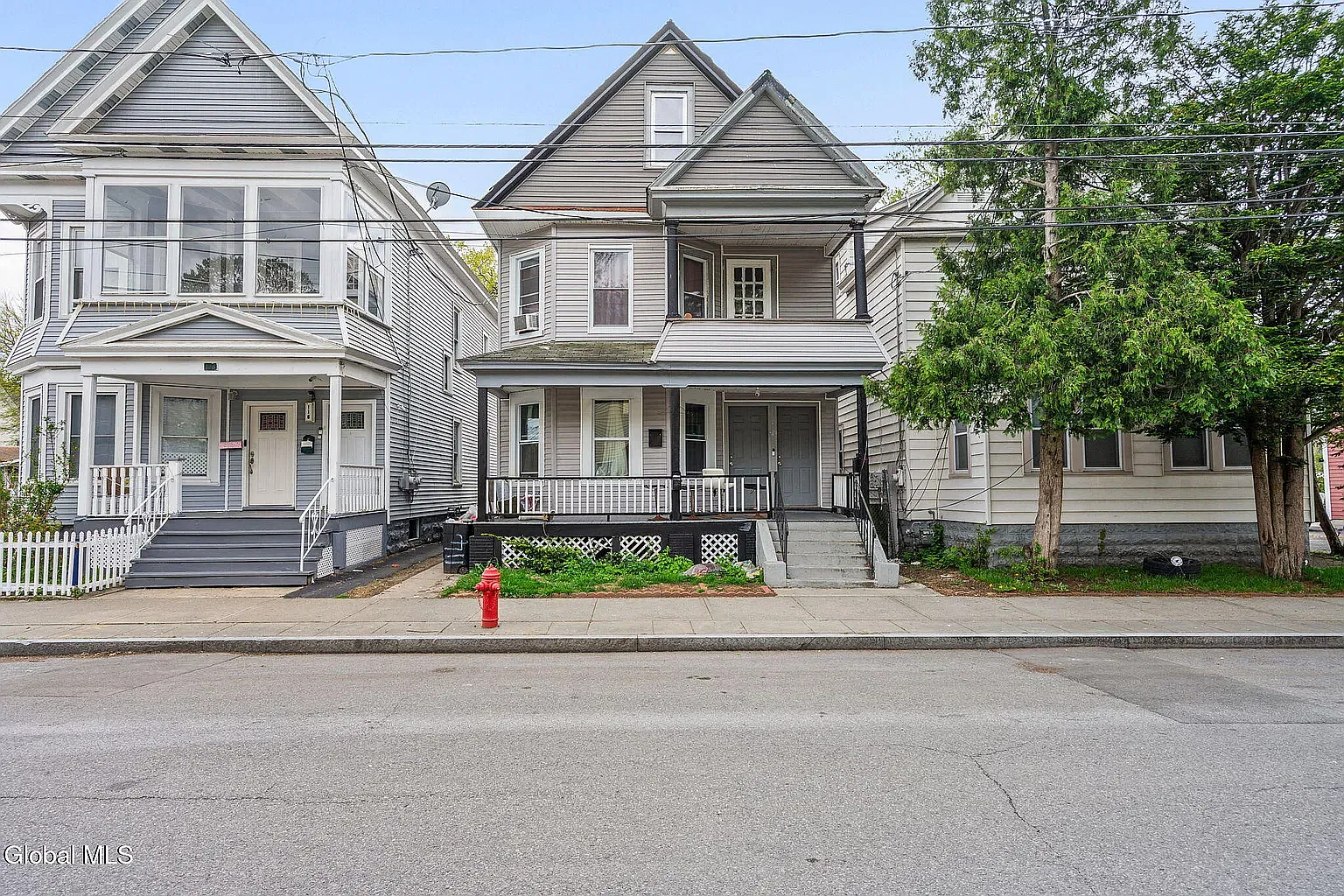 1 bed, $1,000 — Photo 1
