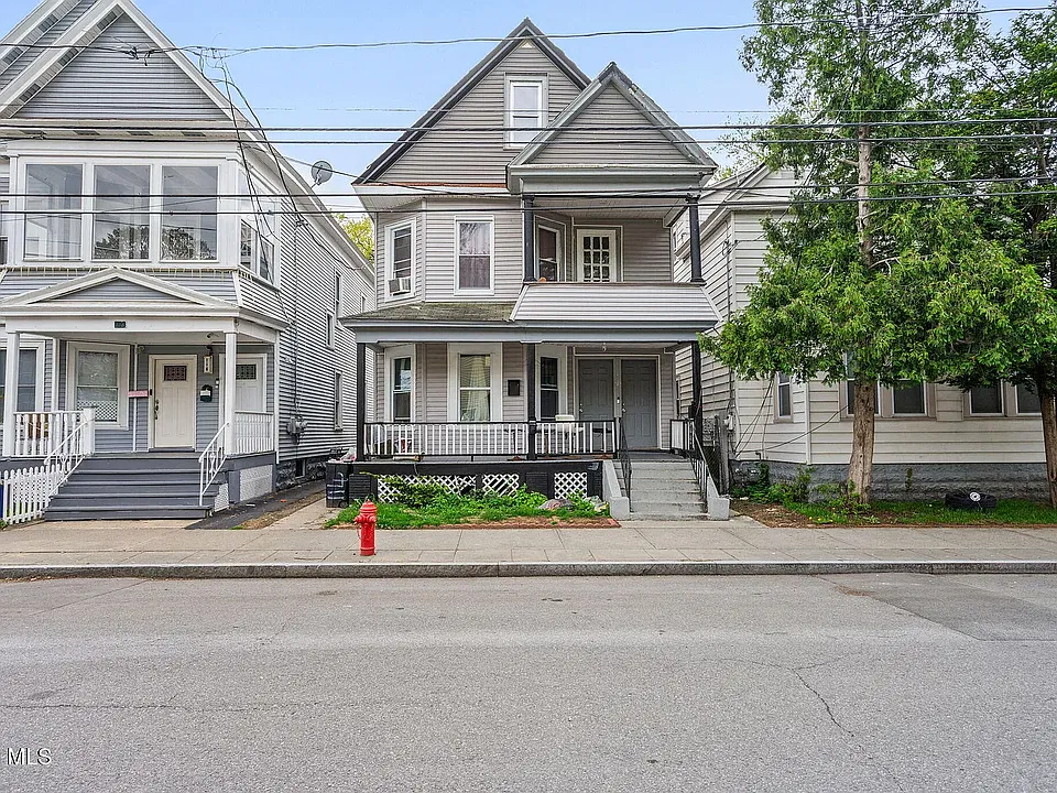 114 Victory Ave #1F