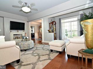 9200 Charleston Dr UNIT 302, Manassas, VA