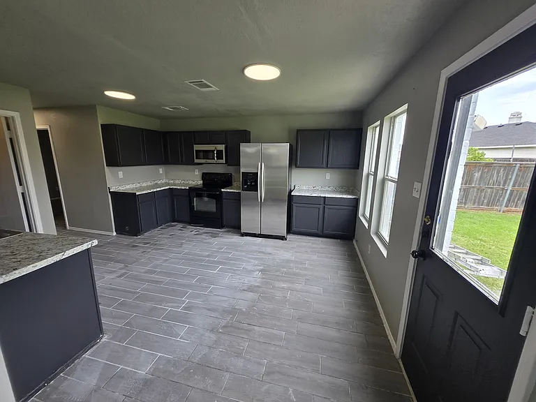 5702 Marietta Dr — Photo 5