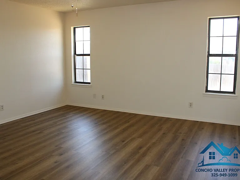 1706 Kansas Ave — Photo 7