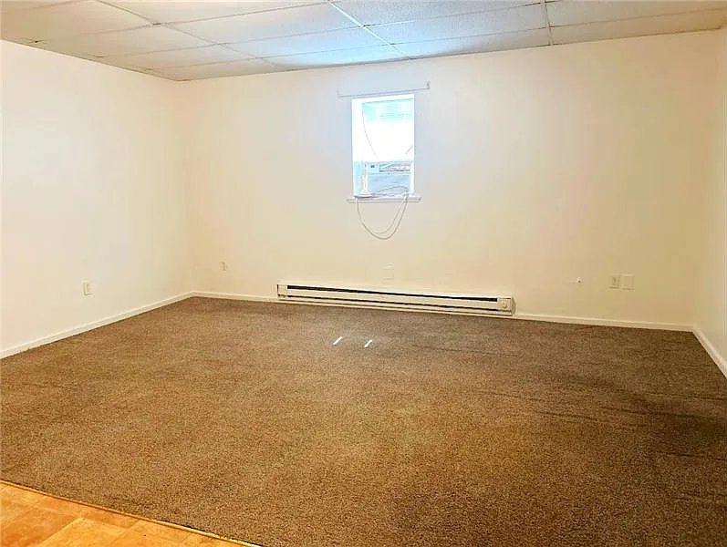 Studio, $425 — Photo 2