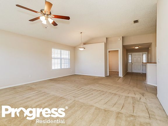 3rd image of 2607 Creek Ridge Dr