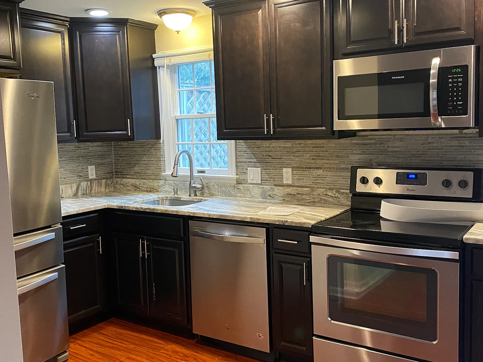 4 bed, 2.5 bath, 1120 sqft, $3,600 — Photo 2
