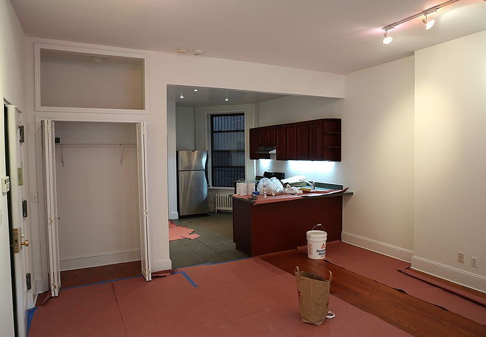 2nd image of 33 S Elliott Pl APT 2