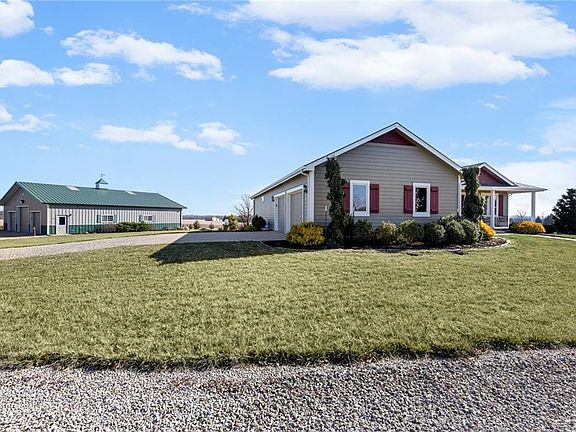 4th image of 556 N 775th Rd