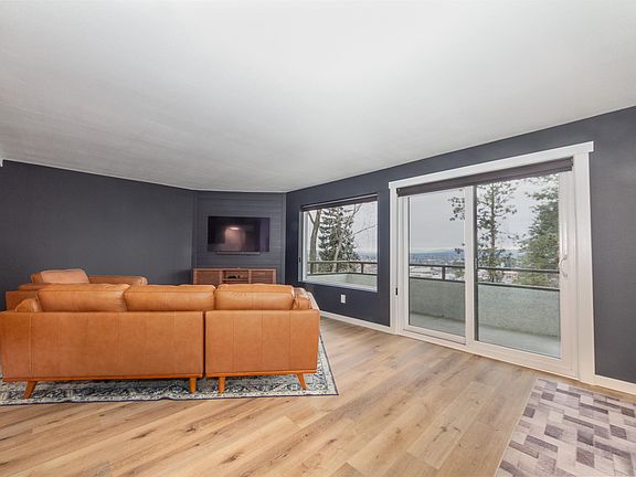4th image of 1111 W 6th Ave APT 205