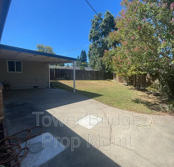 3751 El Ricon Way — Photo 18