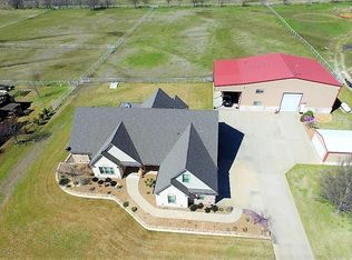 6096 Milam Rdg, Sanger, TX 76266