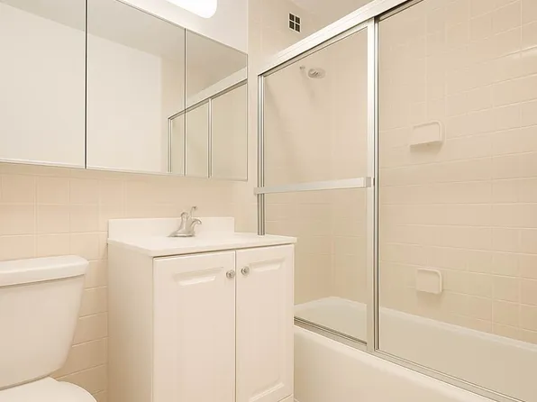 201 East 12th Street image 9 of 14