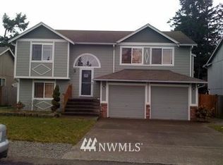 8424 165th St E, Puyallup, WA