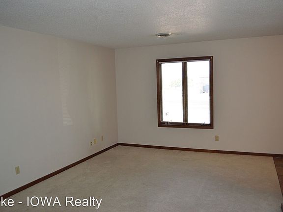 3rd image of 1402 N 24th St #B5