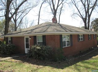 431 S Plymouth Rd NW, Huntsville, AL 35811