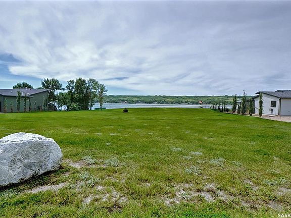 4th image of 805 Daniel DRIVE