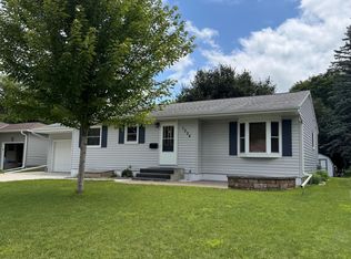 1004 Poplar Ave, Marshall, MN 56258