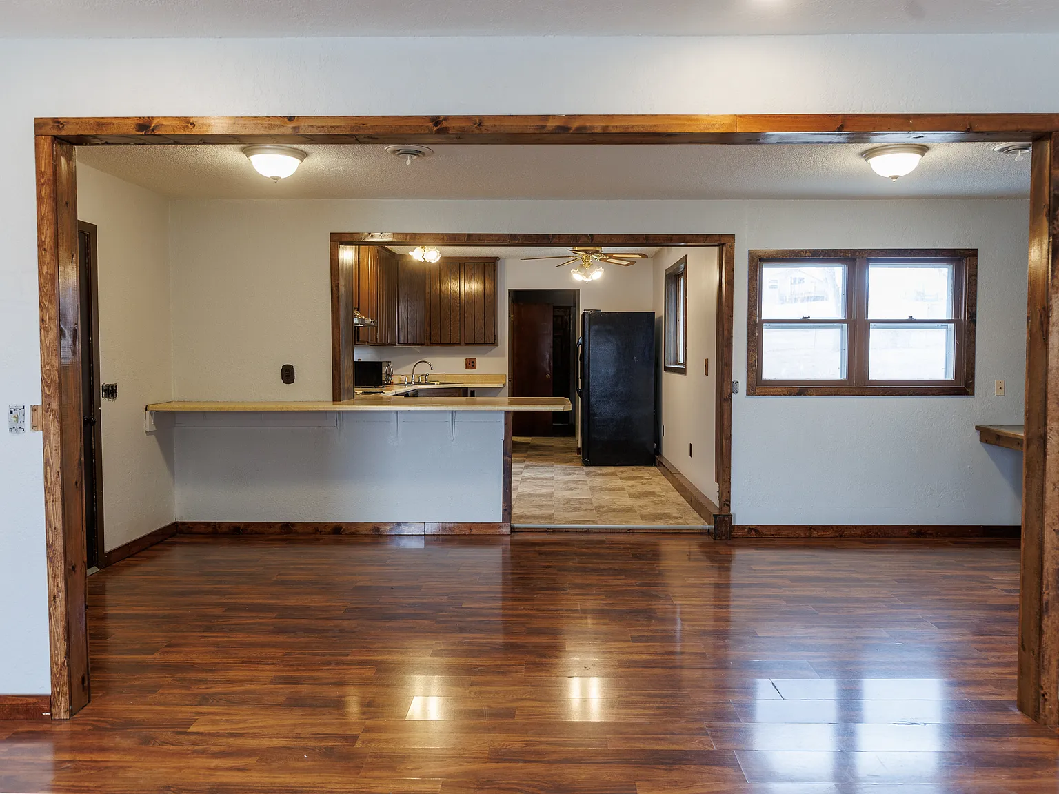 3 bed, 1248 sqft, $1,800 — Photo 2