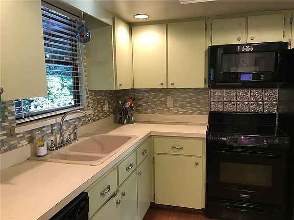 5th image of 1526 31st Ave