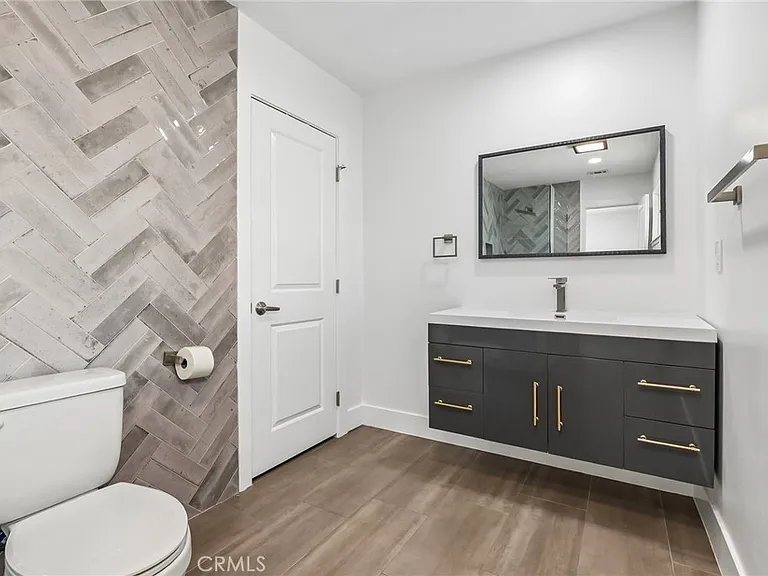 17151 Hague Ln — Photo 34