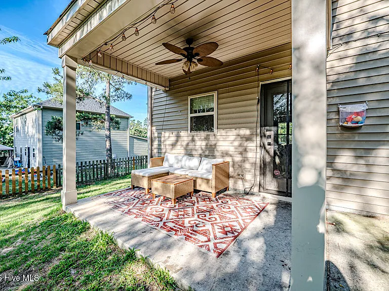 113 Sedgewood Ct — Photo 43