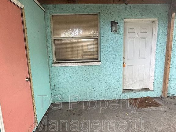 5th image of 325 5th Ave S APT B