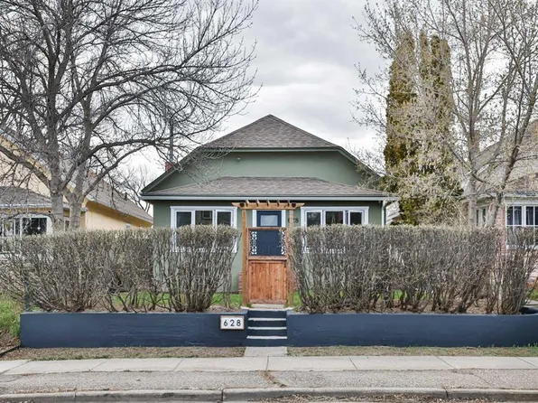 628 E 7th St S, Lethbridge, AB T1J 2H3