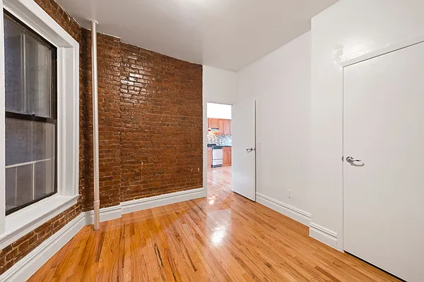 Rented by Compass | media 9