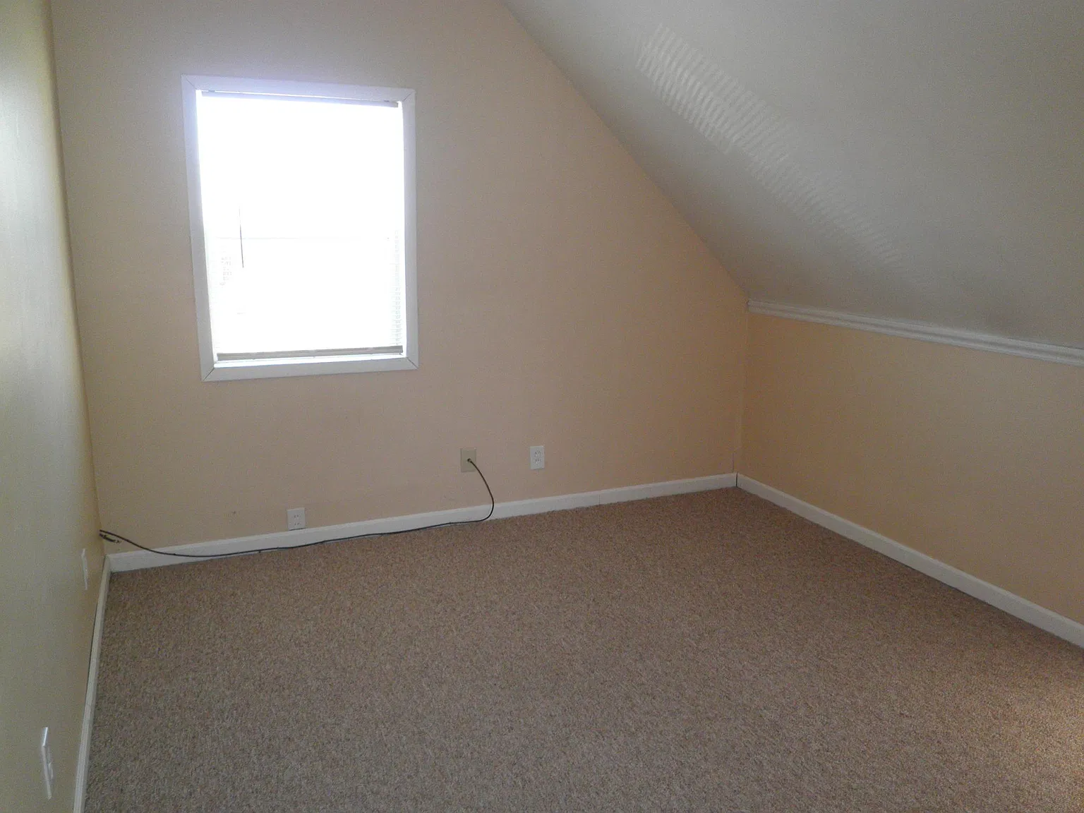 1 bed, 450 sqft, $750 — Photo 3