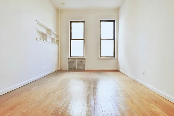 Rented by Balass Ralph, LREB | media 11