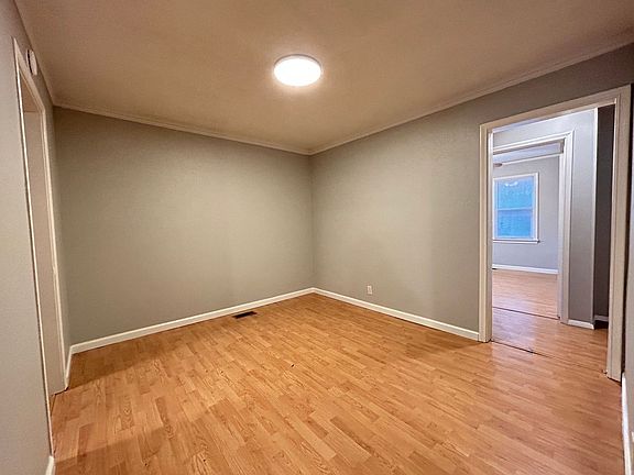 4th image of 1247 S Vandalia Ave