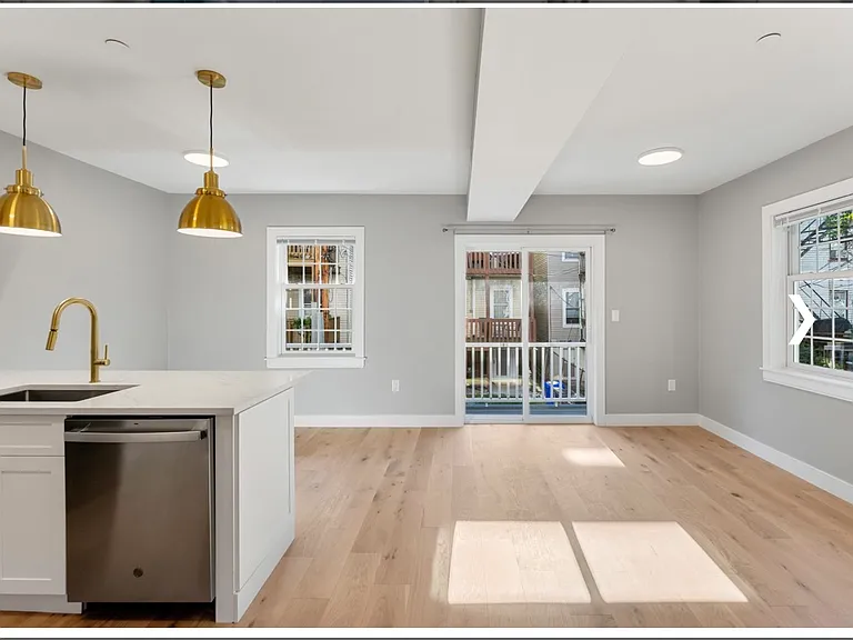 101A Morris St #1 — Photo 9