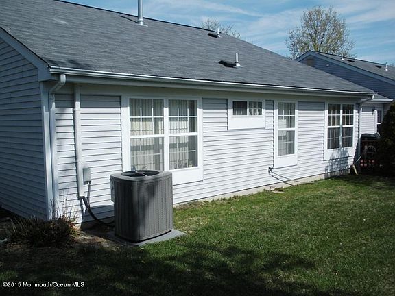 4th image of 1238B Thornbury Ln