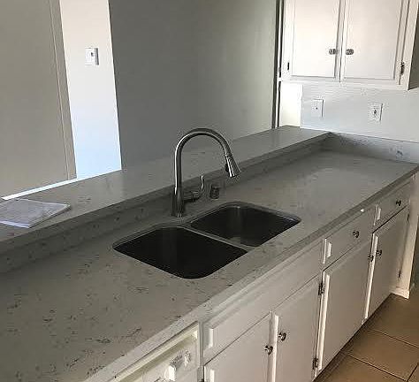 4th image of 524 Esplanade APT 206
