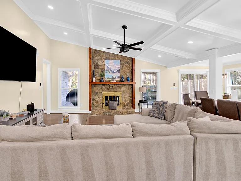 6920 Stillmeadow Dr — Photo 38