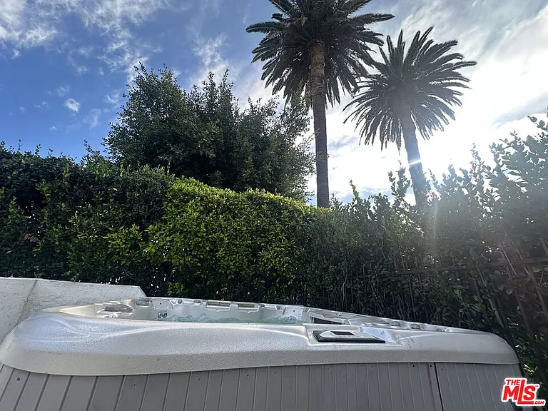 N Vis — Photo 32
