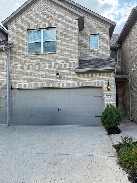 532 Hutchinson Ln