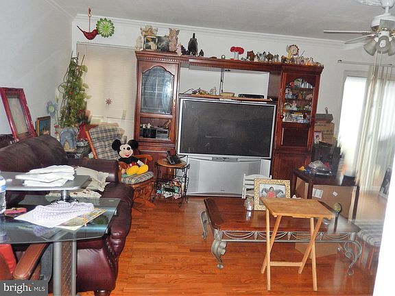 4th image of 7643 Laytonia Dr