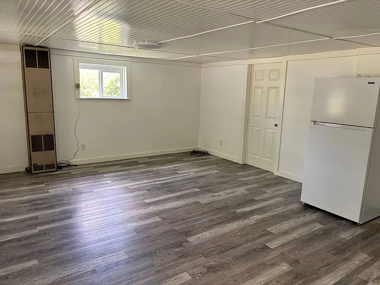 317 W Allen St #A — Photo 2